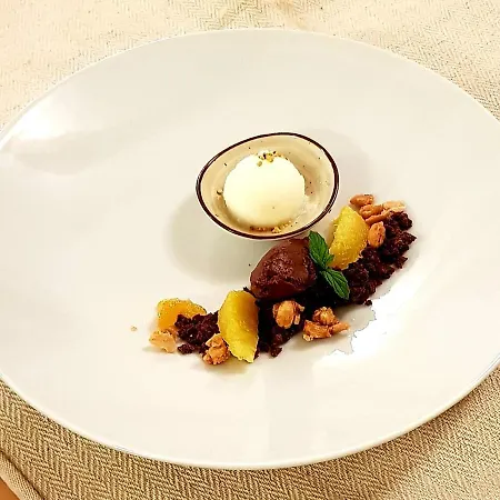 Szálloda Borgo Lu Puleu 3*