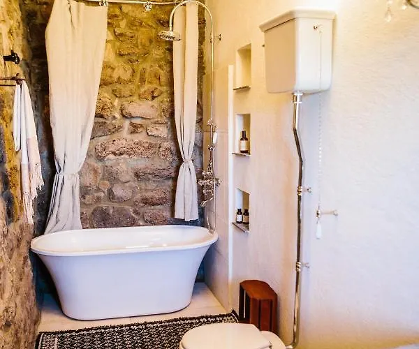 Hotel Borgo Lu Puleu 3*