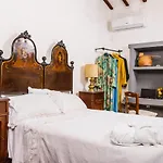Hotel Borgo Lu Puleu 3*