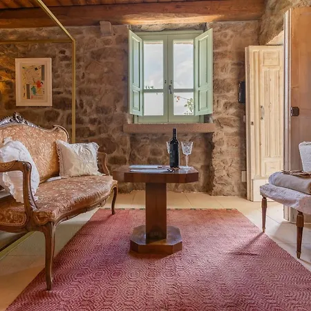 Hotel Borgo Lu Puleu 3*