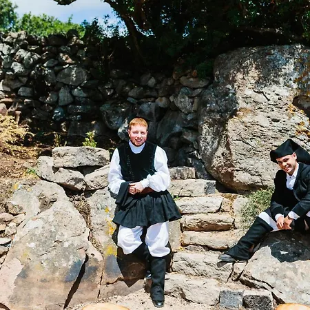 Ξενοδοχείο Borgo Lu Puleu 3*